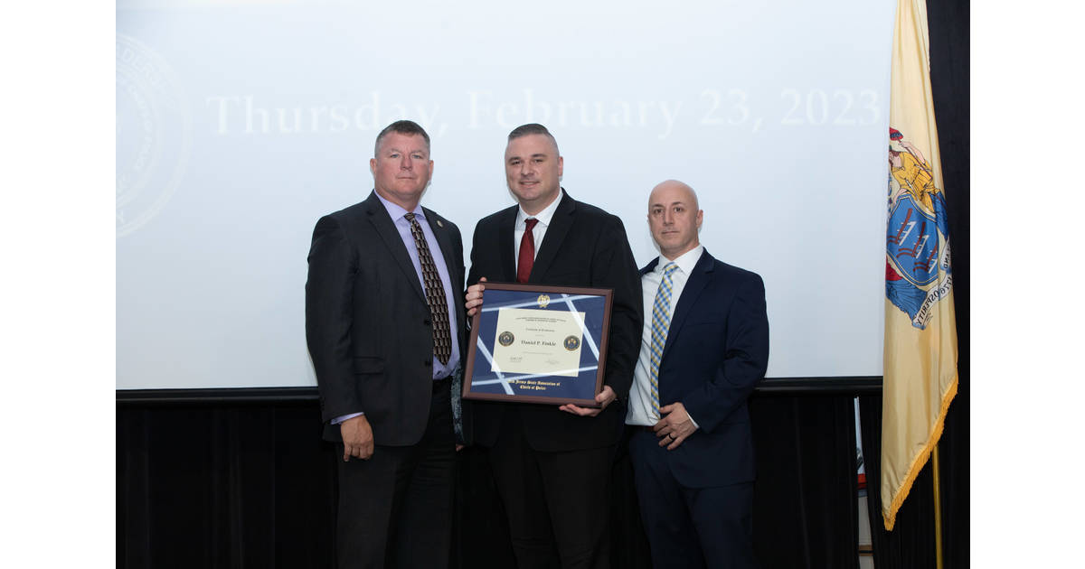 Newton Police Detective Graduates from Police Chief’s Command and