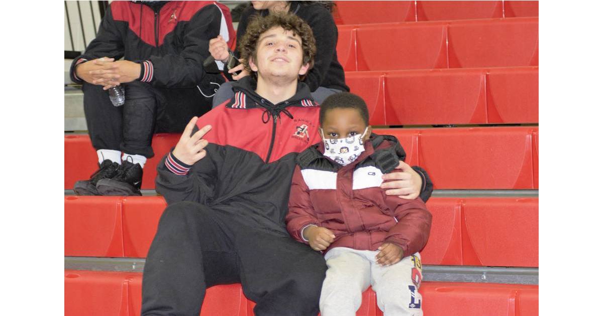 Rahway Wrestling Celebrates Seniors, Defeats Clark Rahway, NJ News