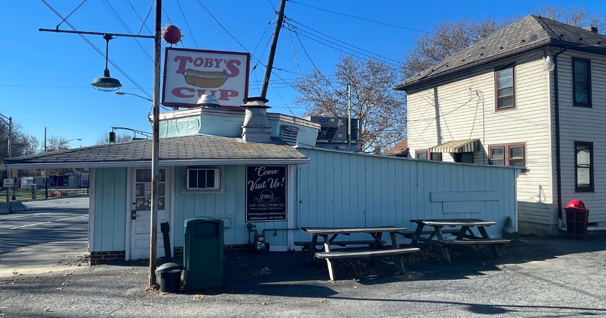 Iconic Hot Dog Stand Toby’s and Properties Are Set for Auction in