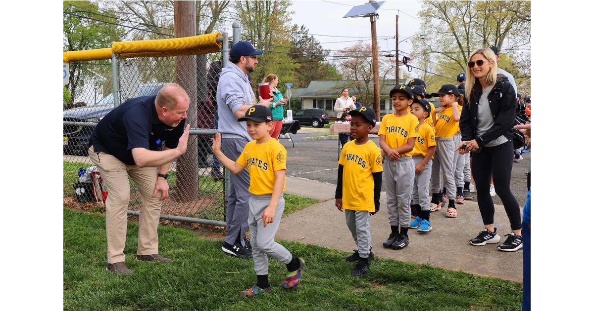 Bradley Gardens Little Loop Celebrates Opening Day Bridgewater