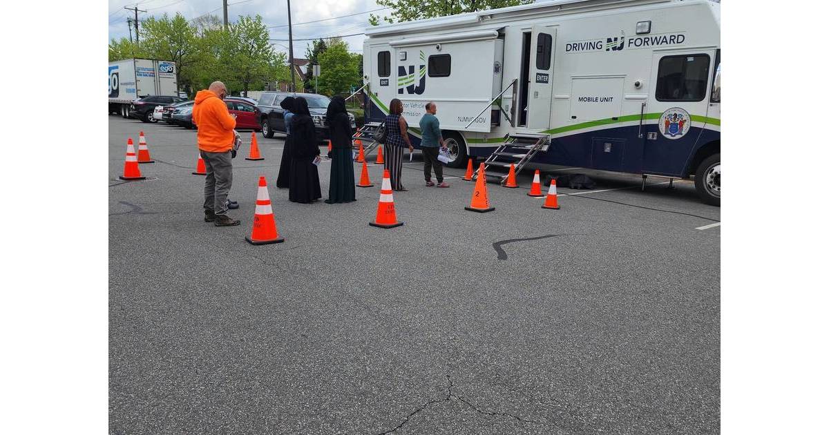 New Jersey Motor Vehicle Services Mobile Unit Was in Linden Today