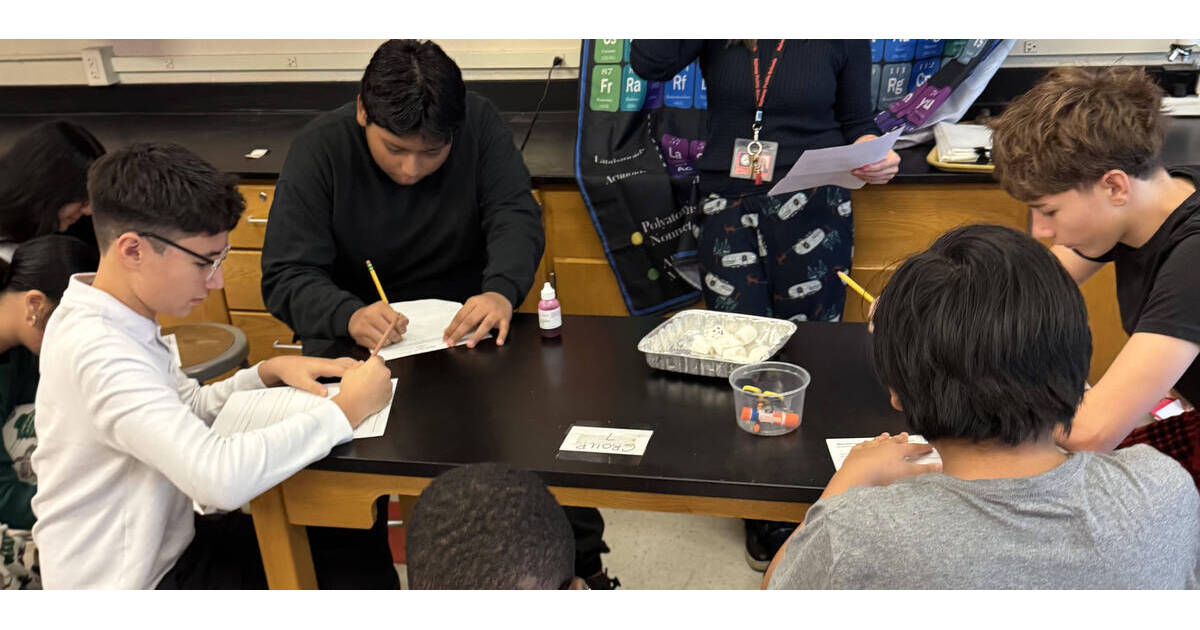 ‘Tragic’ Tale of Science: Rahway Academy&nbsp;8th Graders Explore Physical and Chemical Changes