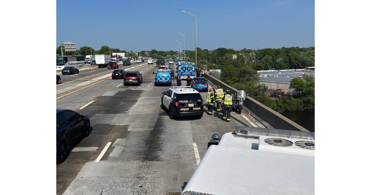 City of Hackensack Fire Department Responds to Multiple Vehicle