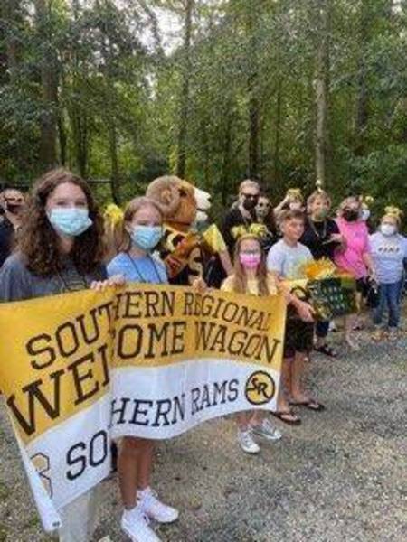 southern-regional-middle-school-starts-new-tradition-to-welcome