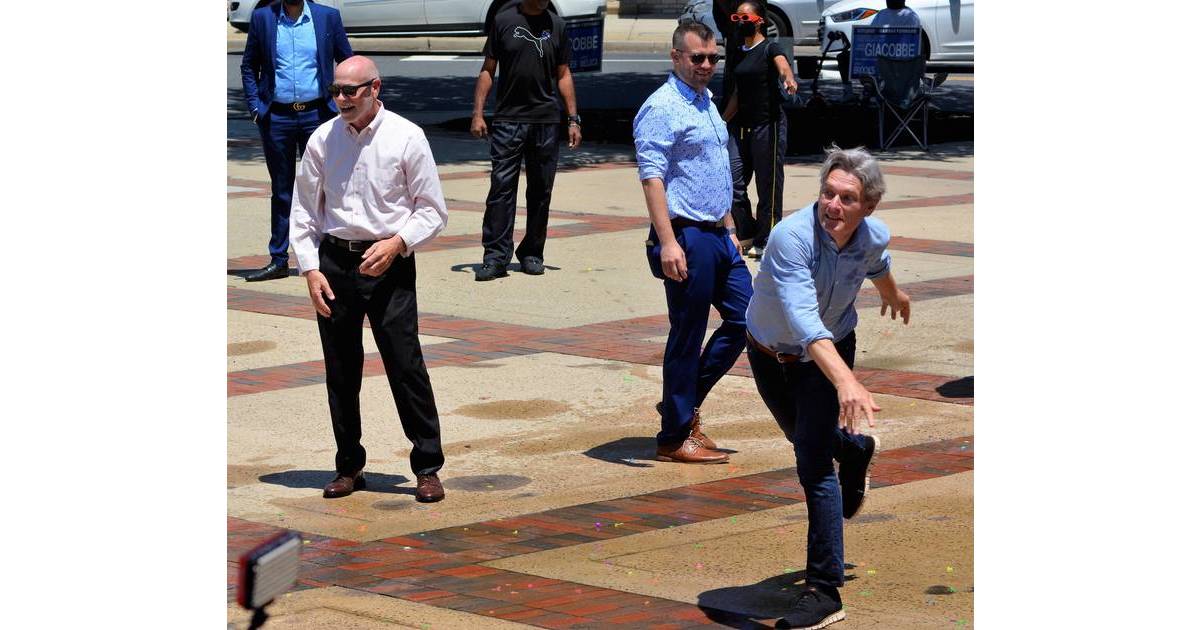 Malinowski Visits Rahway for Early Voting and Water Balloon Fight