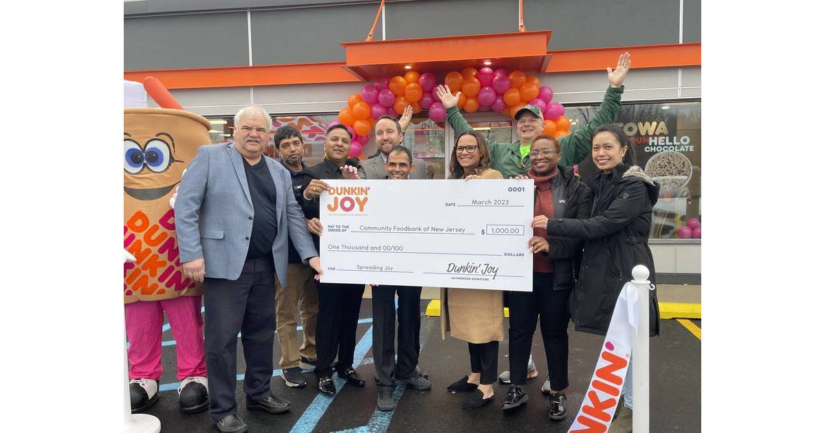 Totowa Celebrates Grand ReOpening of Dunkin' with Generous Donation Passaic Valley, NJ News