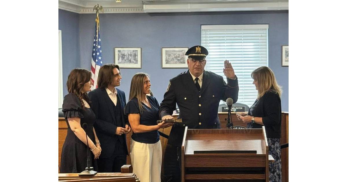 It’s Official Paul Campanelli Sworn In as Kenilworth Chief of Police