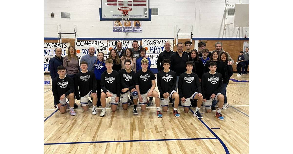 Boys Basketball Caldwell Clinches Division Championship with Win over