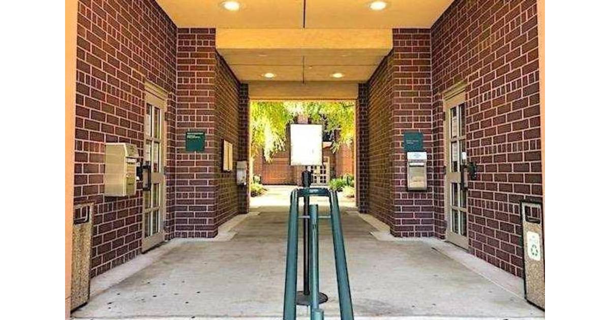 City Hall Covered Entrance Closed for One Week Starting Oct. 8 Summit