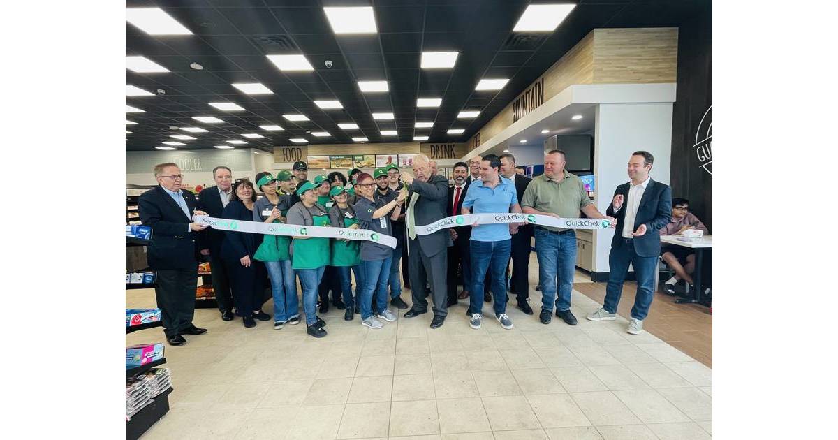 Totowa New Quick Chek Store with Gas Station, Open 24/7