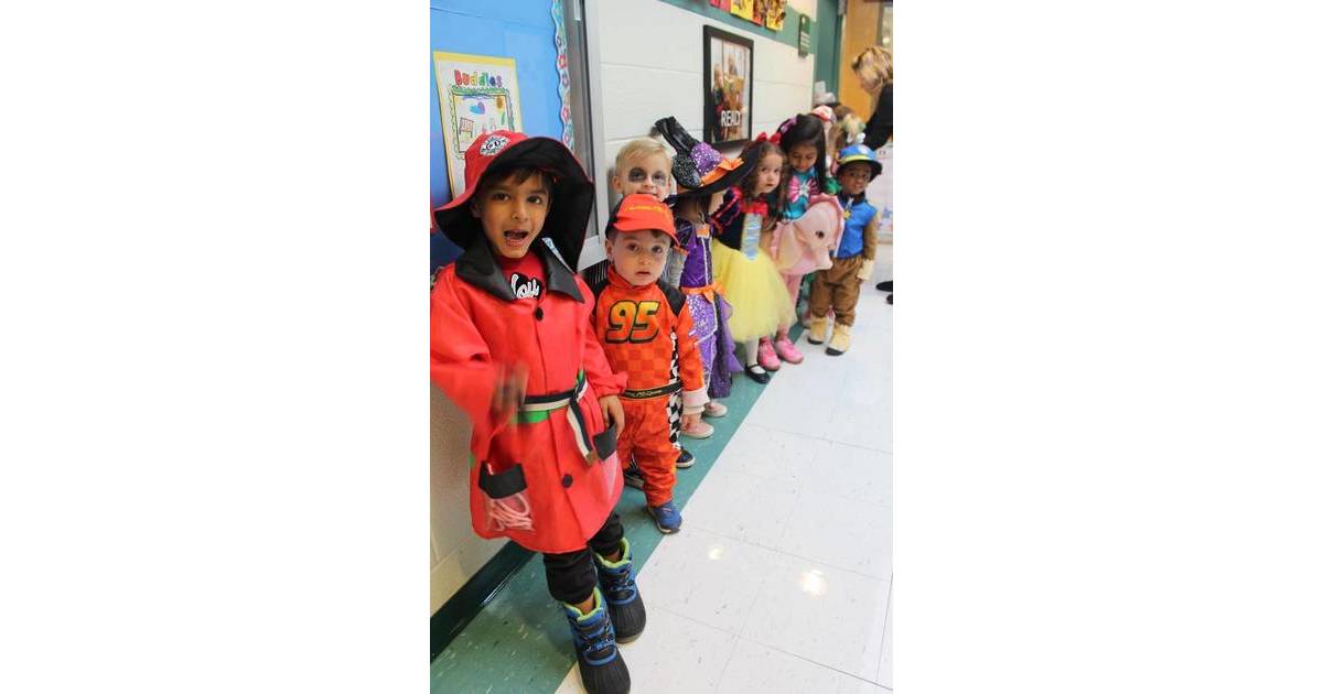 Warren Township Schools Celebrate Halloween with Parades Warren, NJ