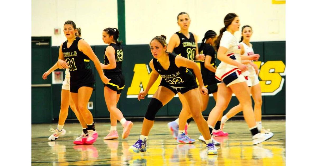 Lady Eagles Clinch Division Tie Can Win It All With Win Over Hills lady-eagles-clinch-division-tie-can-win-it-all-with-win-over-hills