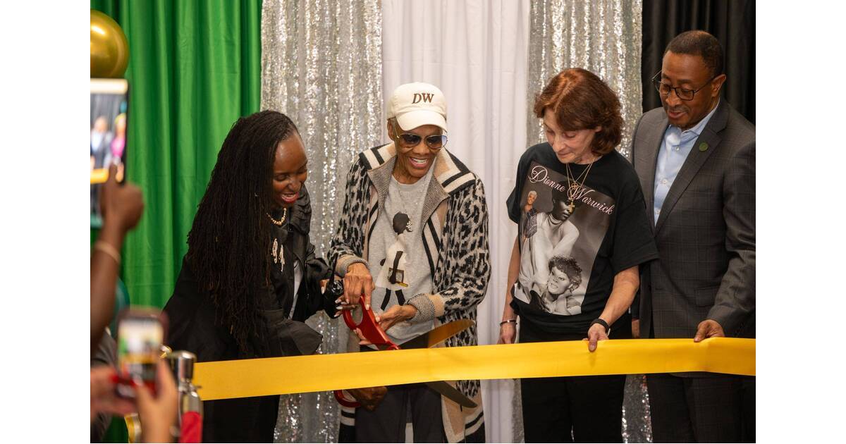 Dionne Warwick Returns for Historic Auditorium Opening in East Orange ...