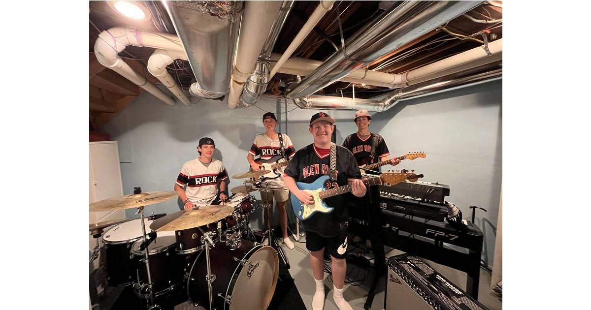 Four Glen Rock HS Seniors are Athletes Musicians and Friends for Life