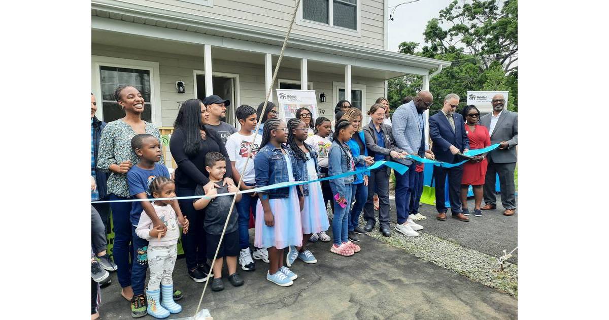 Completion of Habitat for Humanity Homes in Bordentown Township Celebrated at Dedication