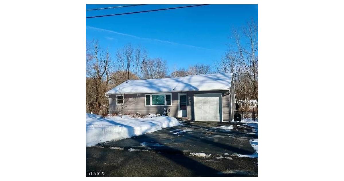 The Force Team Closes another Mortgage in Highland Lakes! Montville