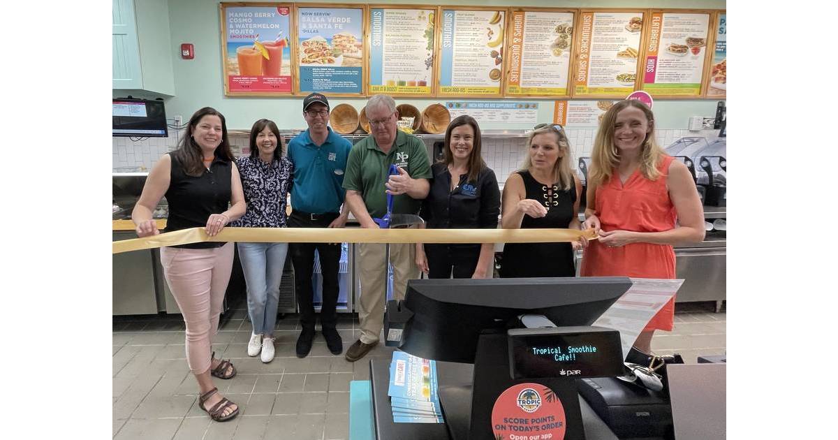 Tropical Smoothie Cafe Celebrates Grand Opening in New Providence with