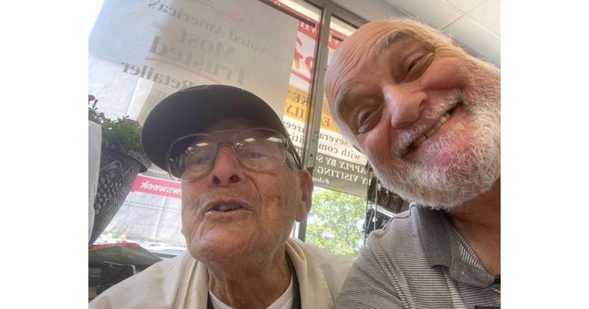 Archie Returns to Flemington ShopRite for an Operation Jersey Cares