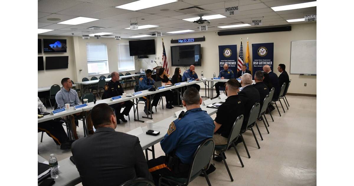 Paramus Police Participate in Roundtable Discussing Rise in Burglaries