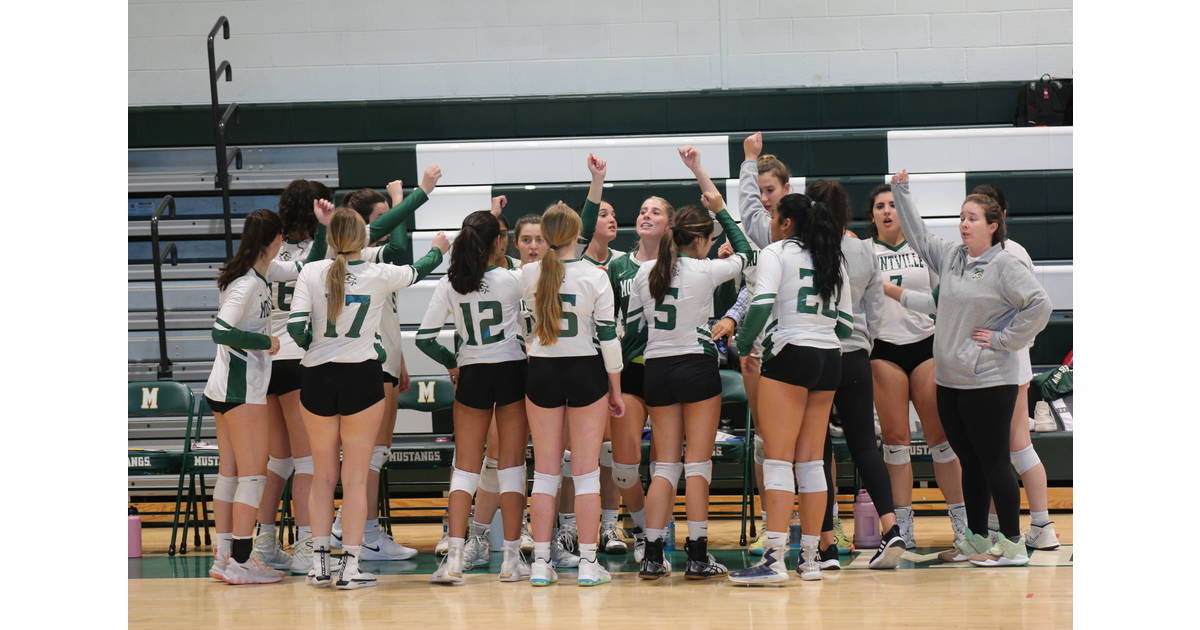 Montville Girls Volleyball Tops Hackettstown To Return to Sectional