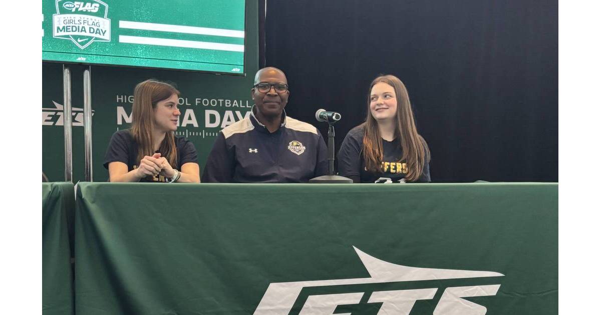 Jefferson Flag Football Seniors Take Trip to MetLife Stadium