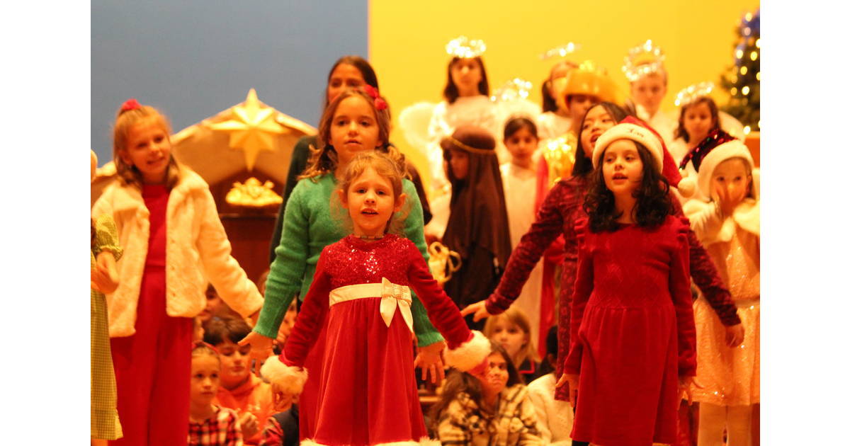 Heartwarming Magic of Christmas at the 'Christmas is Calling You Home