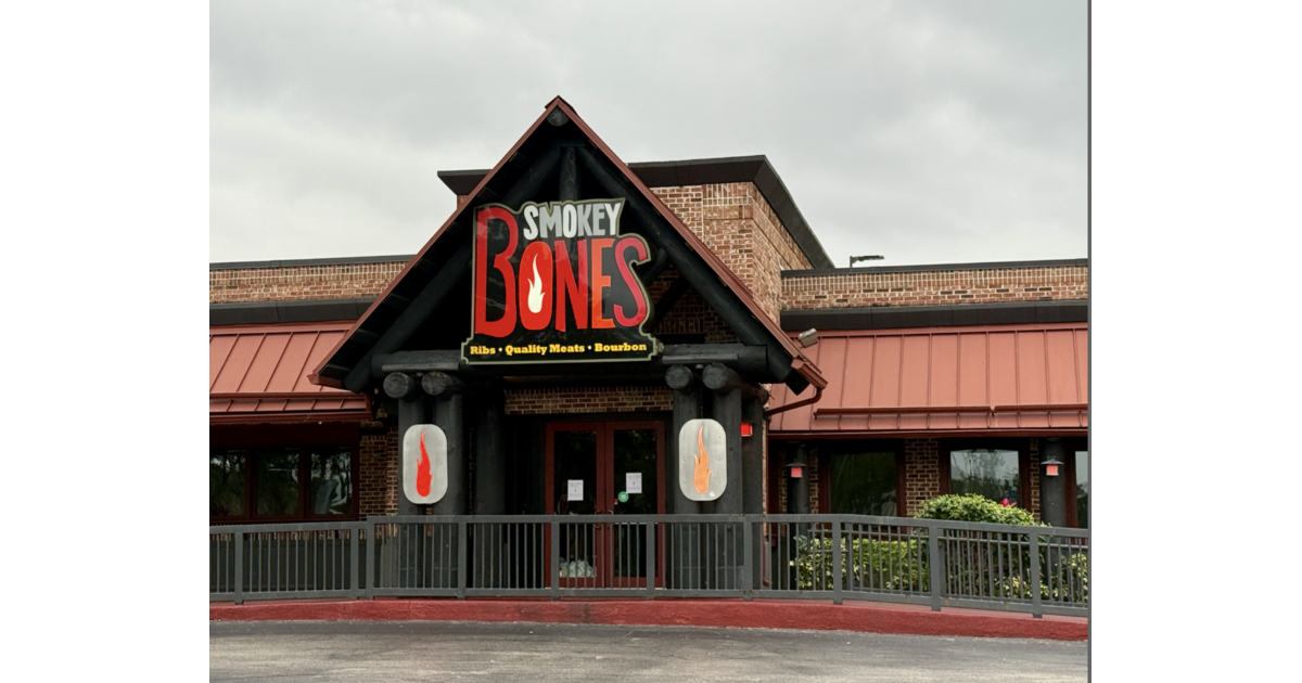 smokey bones tobacco chain closes permanently smokey bones closures: Barbecue lovers