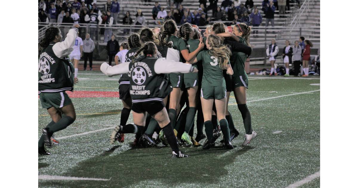Girls Soccer East Brunswick Advances Past Metuchen, 20, in GMC Tournament East Brunswick, NJ