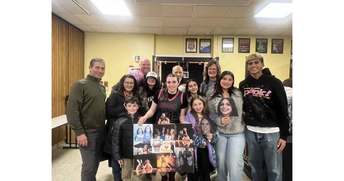 Bloomfield Resident Kharington Schwindt Reaches 1,000 Career Points in Hudson Catholic Senior Night Victory