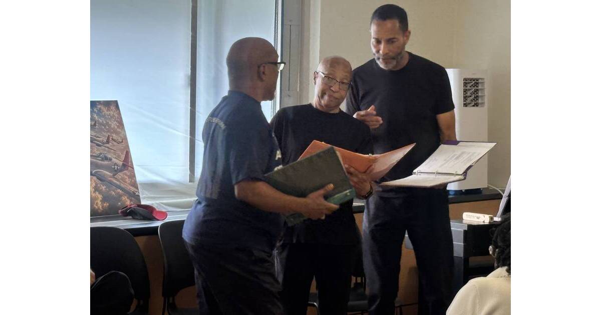 Harrison Park Towers Residents Bring Tuskegee Airmen Story to Life in ‘Skegee