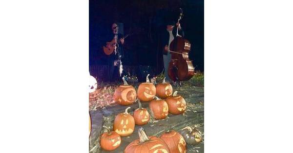 Bordentown Halloween Jack-O-Lantern Walk at Hilltop Park