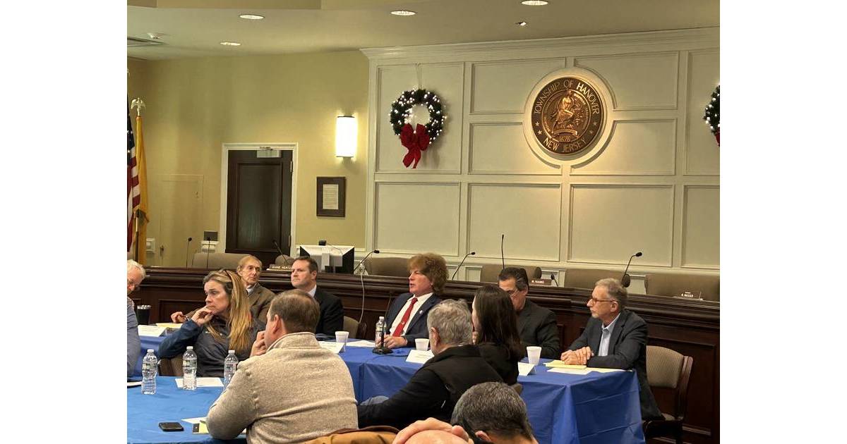 Mayor Holds Meeting to Hear Concerns of South Jefferson Road Property