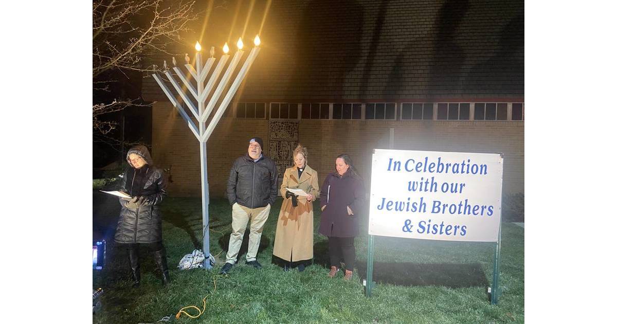Faith Lutheran Holds Sixteenth Annual Menorah Lighting Ceremony in New