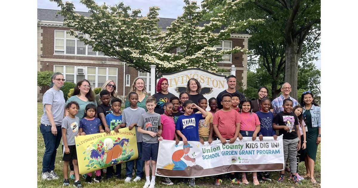 Livingston School Students "Dig In" with Gardening Program Union, NJ