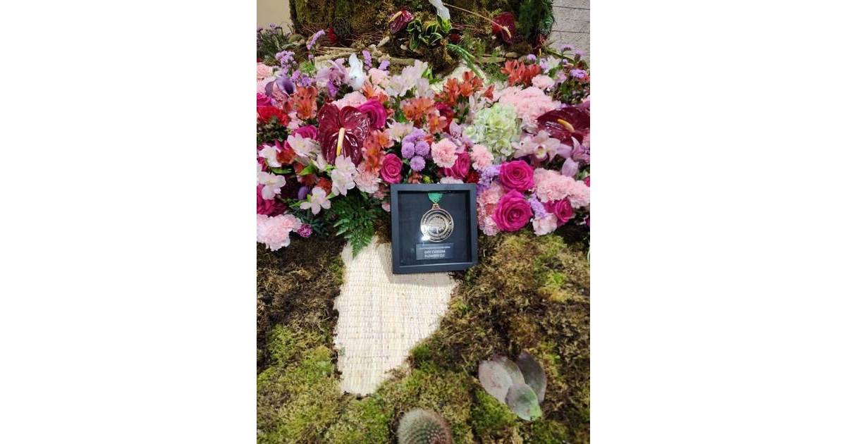 Mahopac Floral Designer Takes Bronze in Philly Flower Show Halston
