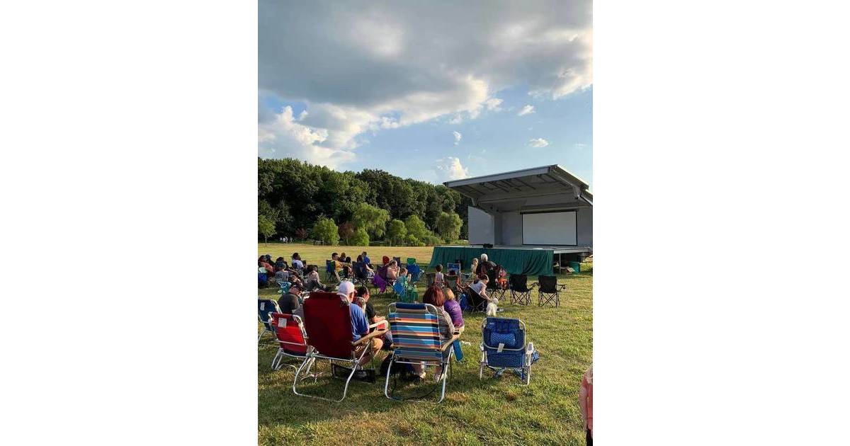 Mount Laurel Hosting Outdoor Movie Night at Laurel Acres Park This Week