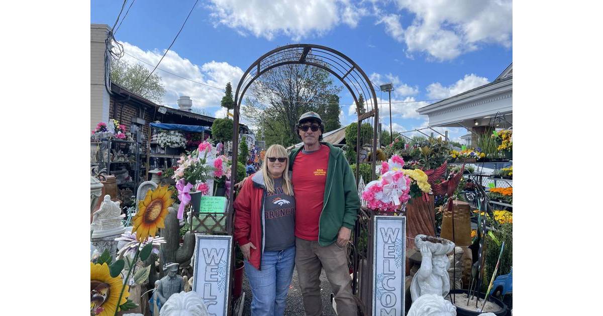 Who's Who in Kenilworth Art & Gail Russo Owners of the Kenilworth