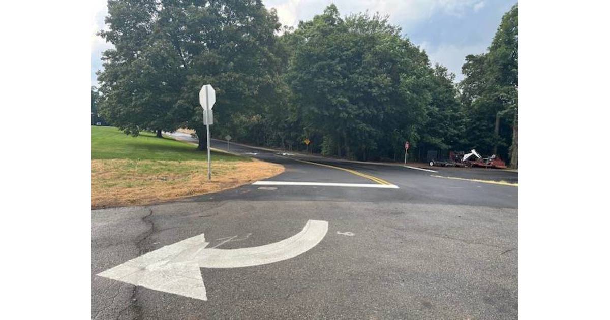 Ribbon Cutting Set for Tues for Road Between Ridge and Town Hall