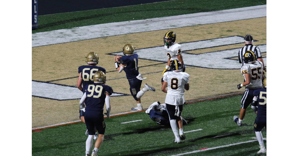 10-0-roxbury-football-wins-first-playoff-game-since-2014-roxbury-nj