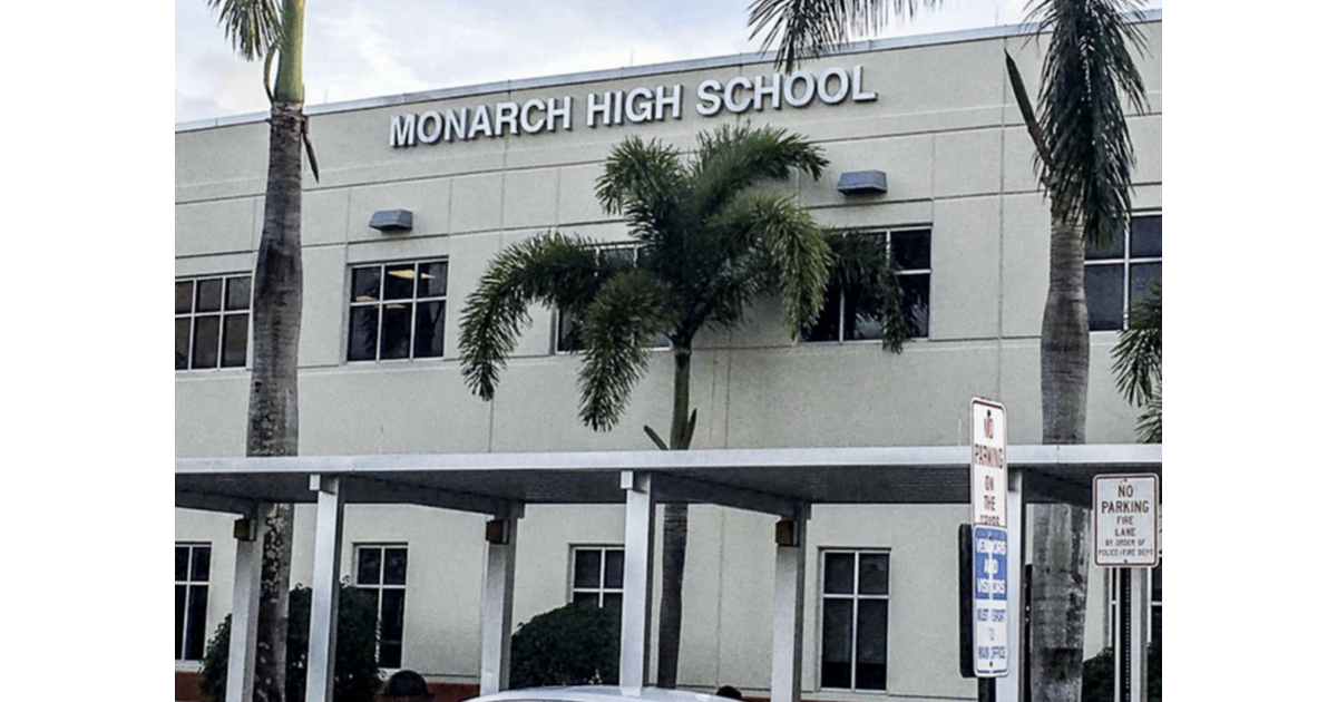 monarch-high-school-football-team-will-play-in-nationally-televised