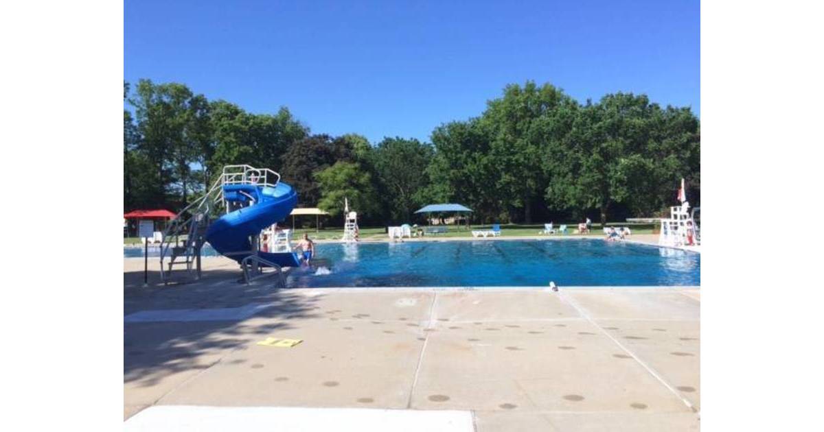 Springfield to Seek an Outside Service to Operate Community Pool in