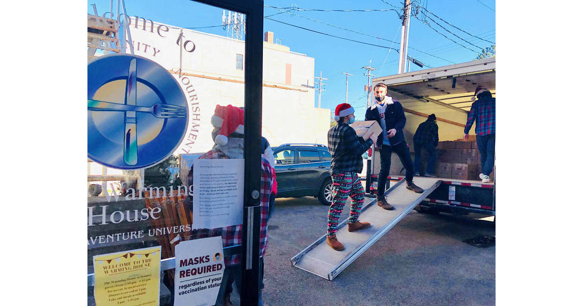 St. Joseph’s Collegiate Delivers to Warming House 40th Year Greater