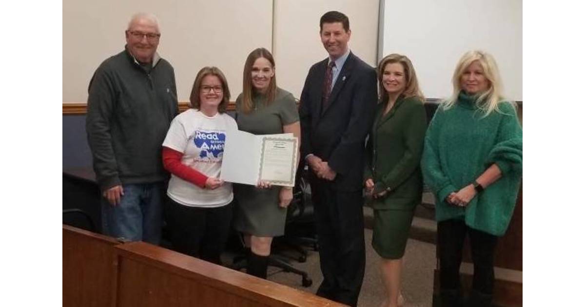 Mayor Proclaims March 2023 as 'Read Across America' Month in South