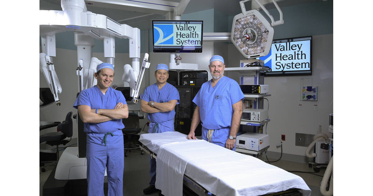 The Valley Hospital Acquires Latest da Vinci Surgical System ...