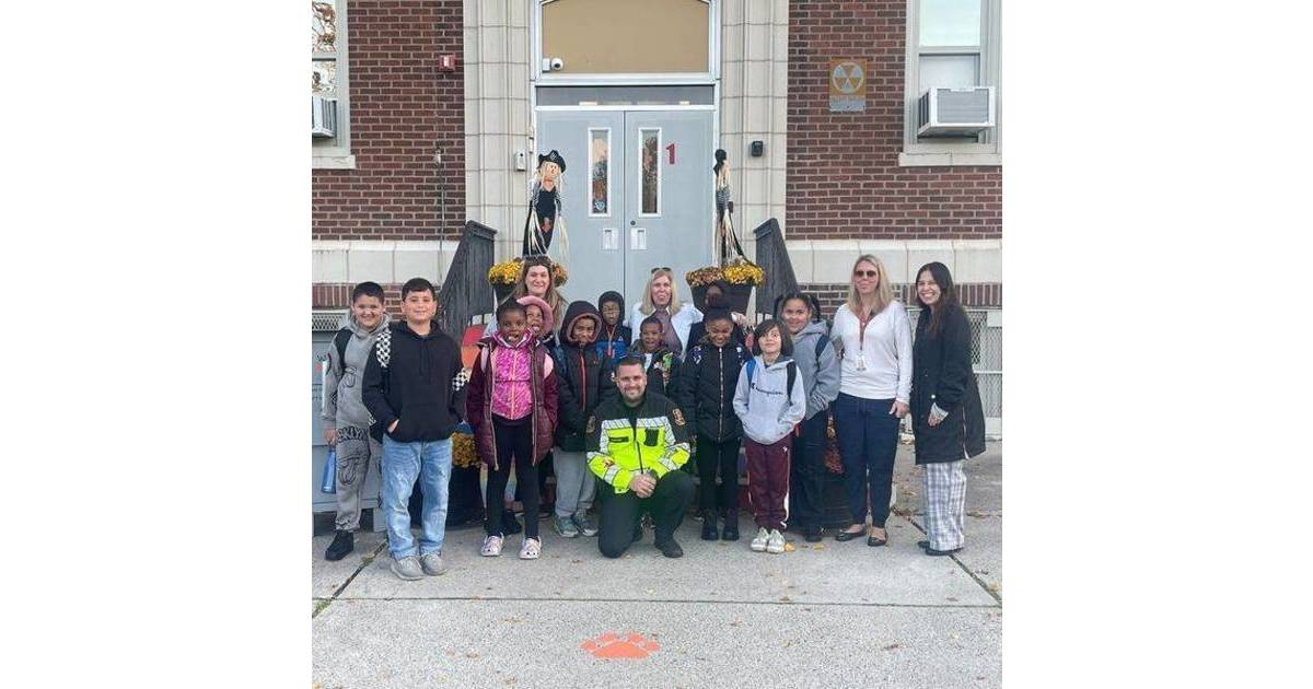 Linden Police Department Partners with Linden Schools for 'Walking to School Bus' Program