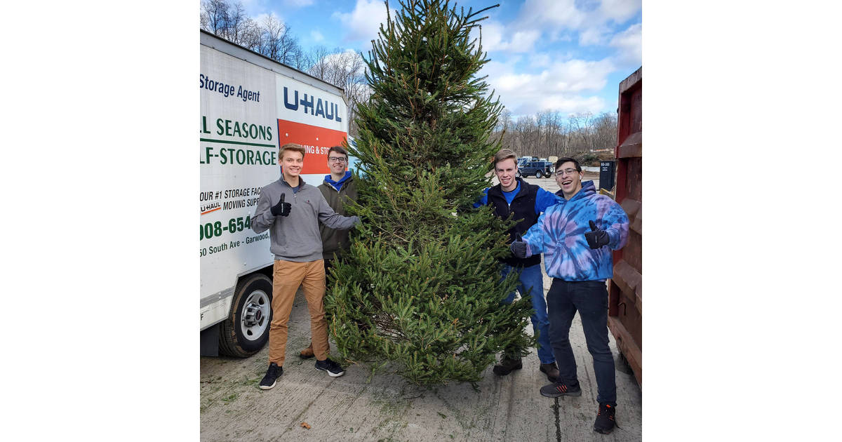 Sign Up Now for Westfield Music Students’ Christmas Tree PickUp