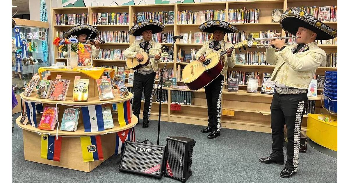 La Fiesta: Celebrating Hispanic Heritage Month at Roxbury Library ...