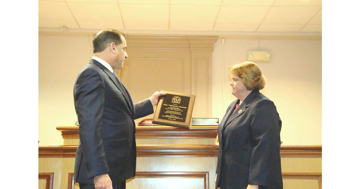 WoodRidge Mayor and Council Honor Retiring Longtime Members