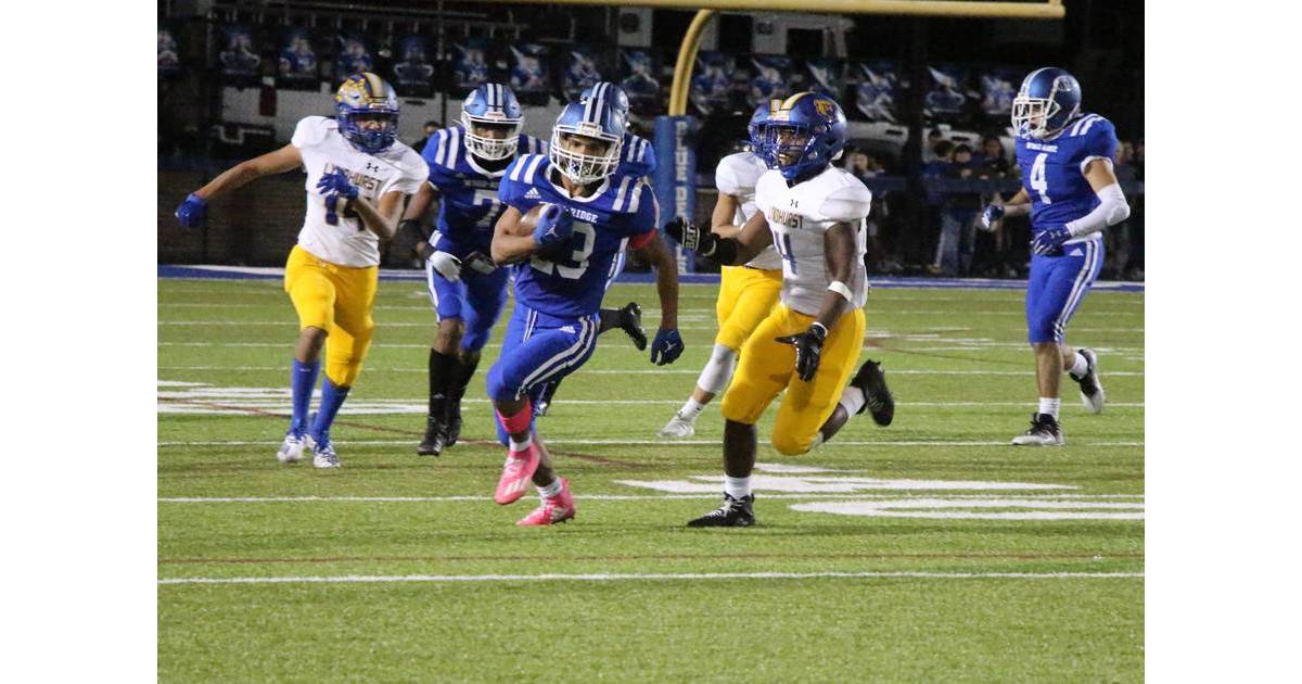 HS Football WoodRidge Defeats Lyndhurst to Stay Undefeated