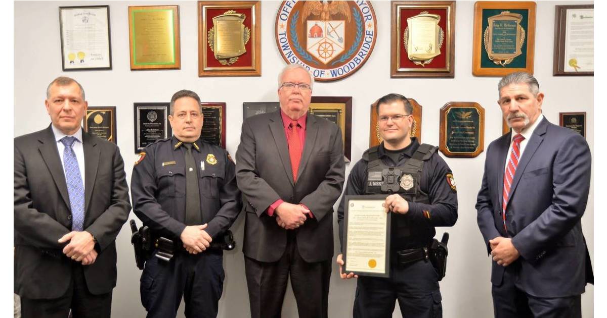Mayor McCormac Hails Woodbridge’s “Police Officer of the Year